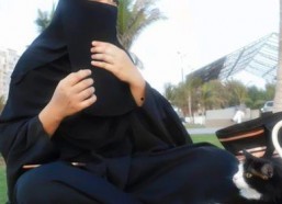 娱乐吃瓜君女子,女子背后的惊人真相